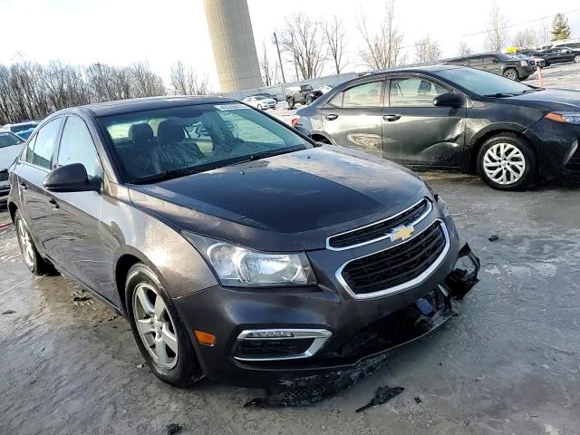 2016 Chevrolet Cruze - Image 13