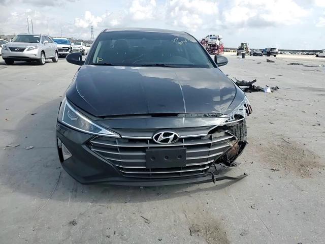 2020 Hyundai Elantra - Image 10
