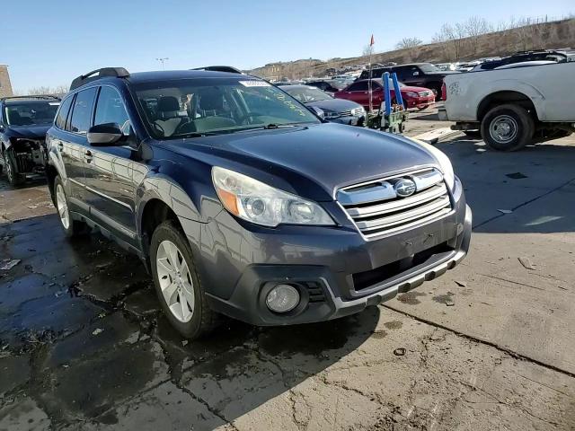 2013 Subaru Outback - Image 14