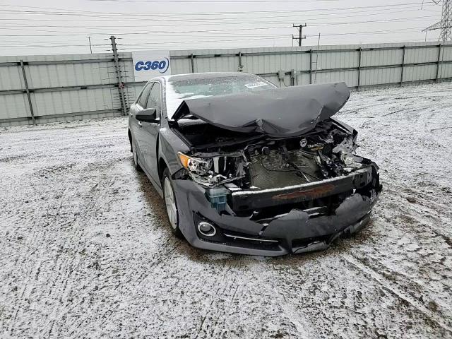 2014 Toyota Camry - Image 10