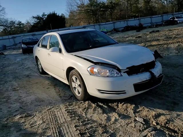 2009 Chevrolet Impala - Image 11