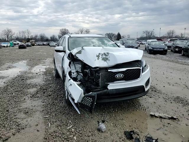 2016 Kia Sorento - Image 12