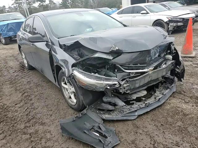 2017 Chevrolet Malibu - Image 10