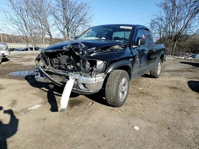 2006 Dodge RAM - Image 11