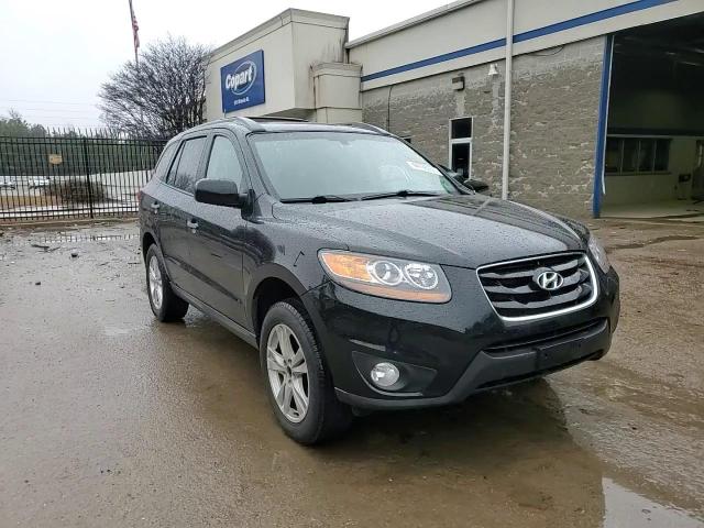2010 Hyundai Santa Fe - Image 12