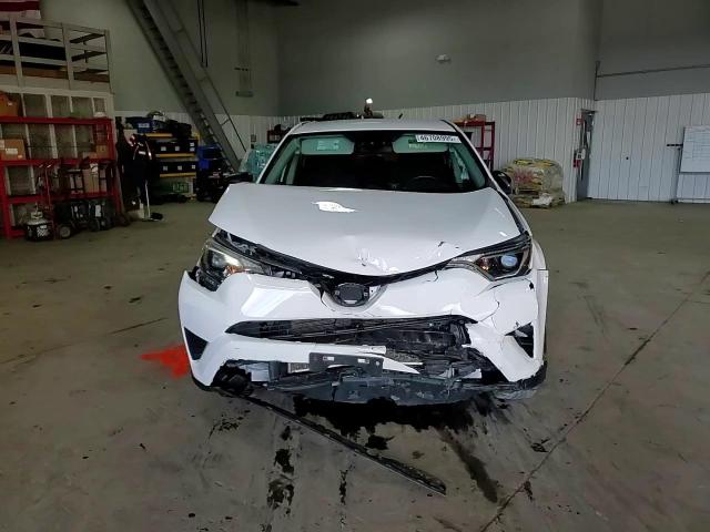 2017 Toyota RAV 4 - Image 11