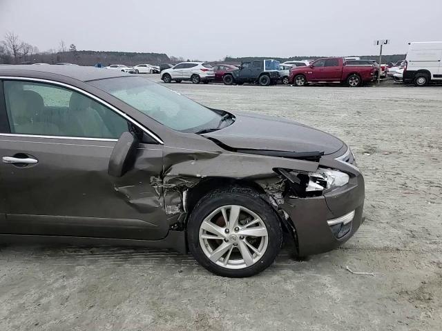 2015 Nissan Altima - Image 11