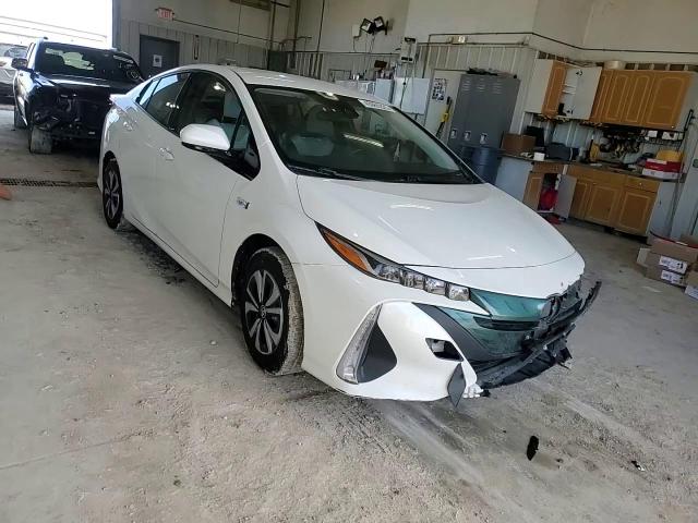 2018 Toyota Prius - Image 11