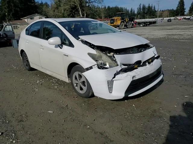 2012 Toyota Prius - Image 10