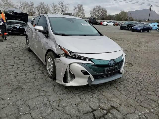 2017 Toyota Prius - Image 10