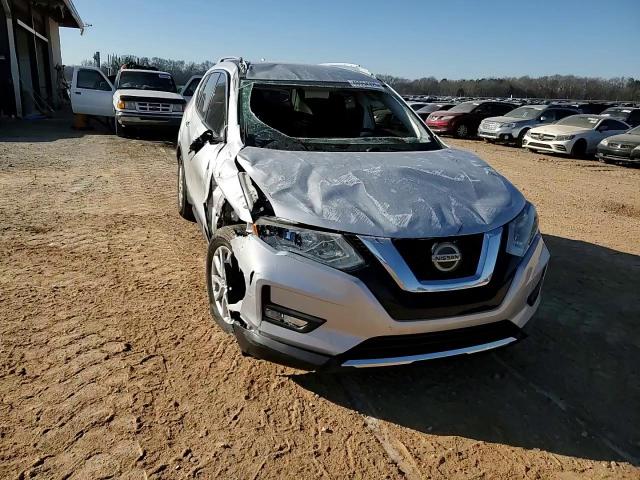 2018 Nissan Rogue - Image 12
