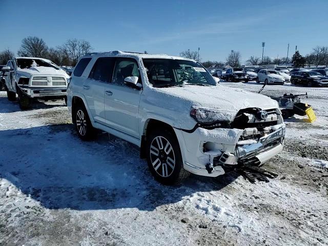 2022 Toyota 4Runner - Image 11