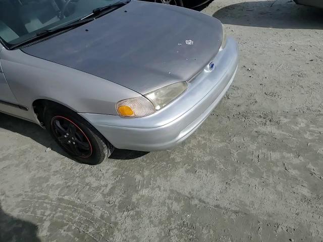 2000 Chevrolet Prizm - Image 11