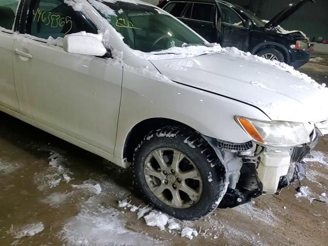 2009 Toyota Camry - Image 10
