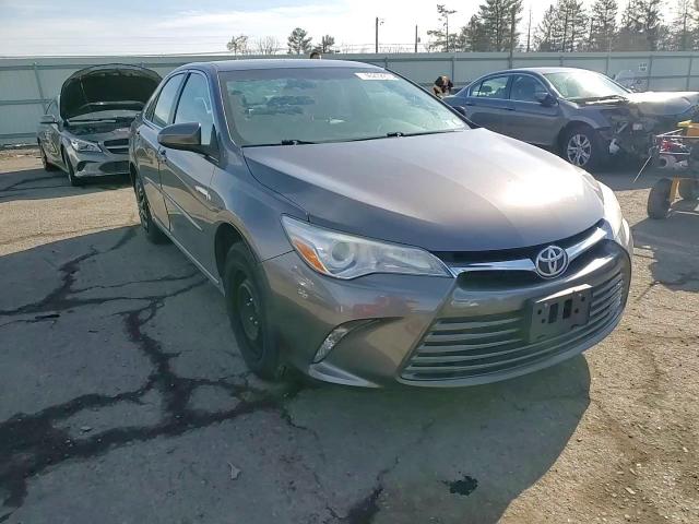 2017 Toyota Camry - Image 10