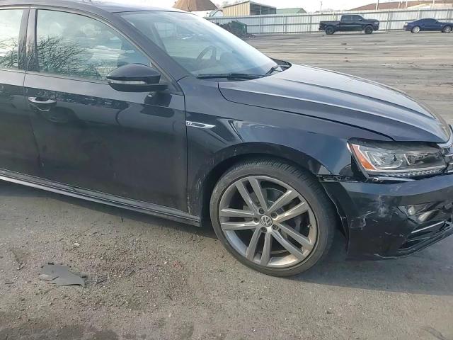 2018 Volkswagen Passat - Image 10