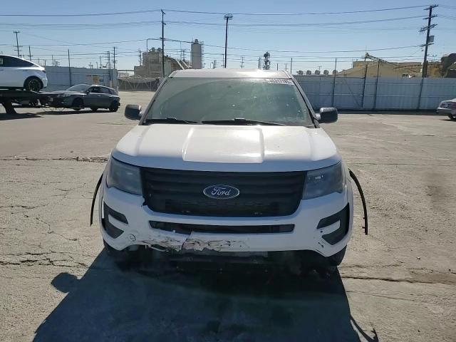 2017 Ford Explorer - Image 12