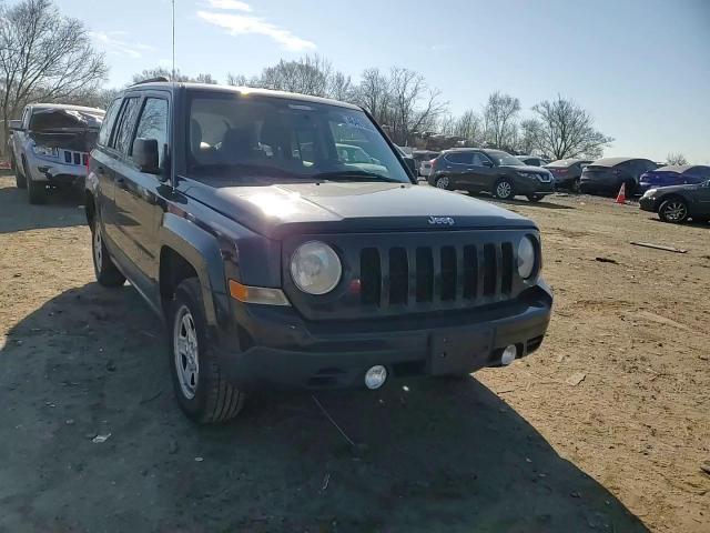 2011 Jeep Liberty (Patriot) - Image 12