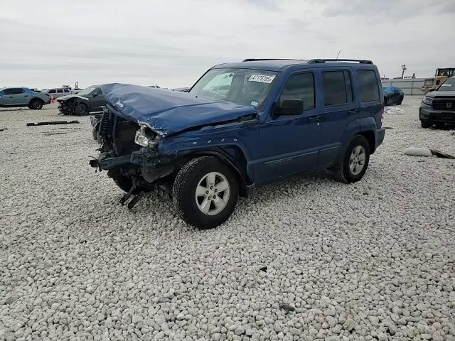 2010 Jeep Liberty (North America) - Image 12