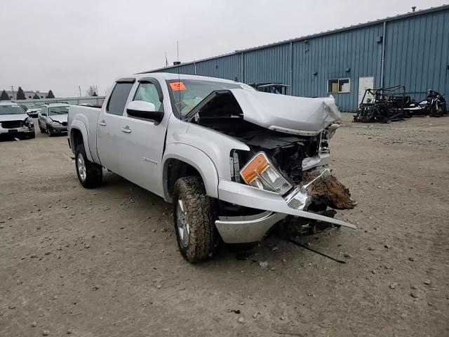 2011 GMC Sierra - Image 11
