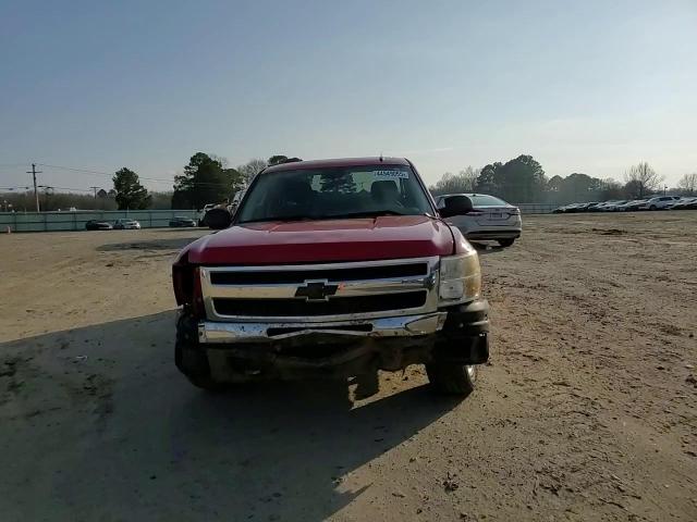2011 Chevrolet Silverado - Image 11
