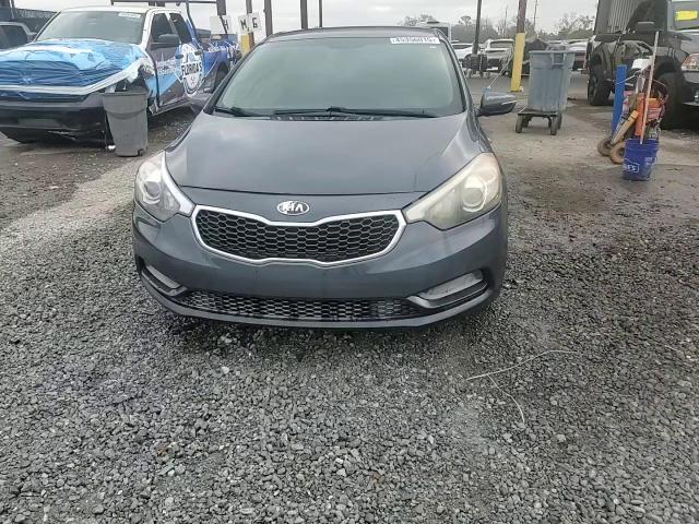 2015 Kia Forte - Image 13