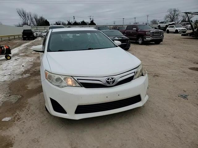 2014 Toyota Camry - Image 10