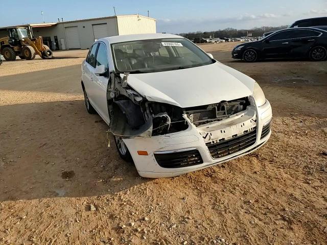 2007 Volkswagen Jetta - Image 10