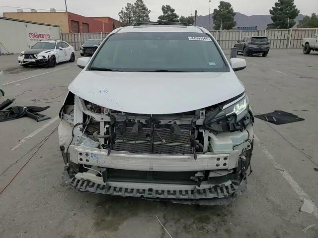 2022 Toyota Sienna - Image 12