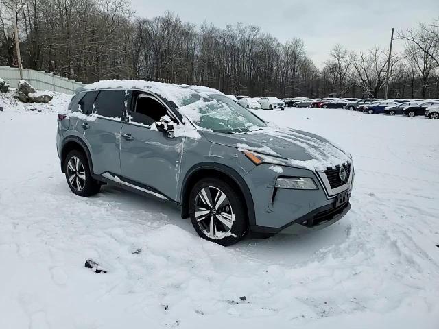 2021 Nissan Rogue - Image 11