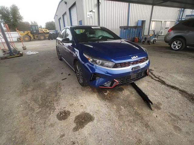 2024 Kia Forte - Image 10