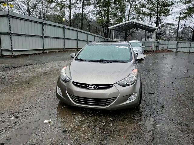 2013 Hyundai Elantra - Image 13
