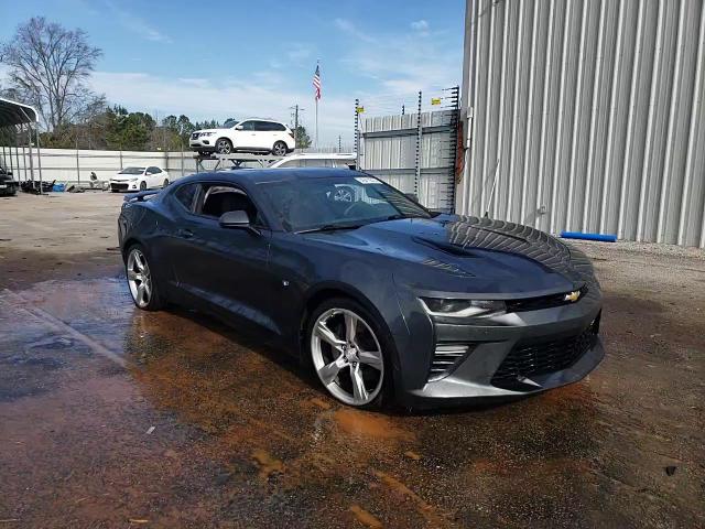 2018 Chevrolet Camaro - Image 15