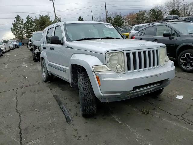 2008 Jeep Liberty (North America) - Image 12