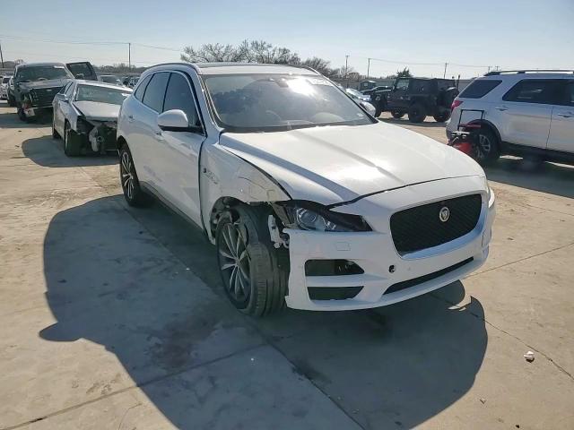 2020 Jaguar F-Pace - Image 12