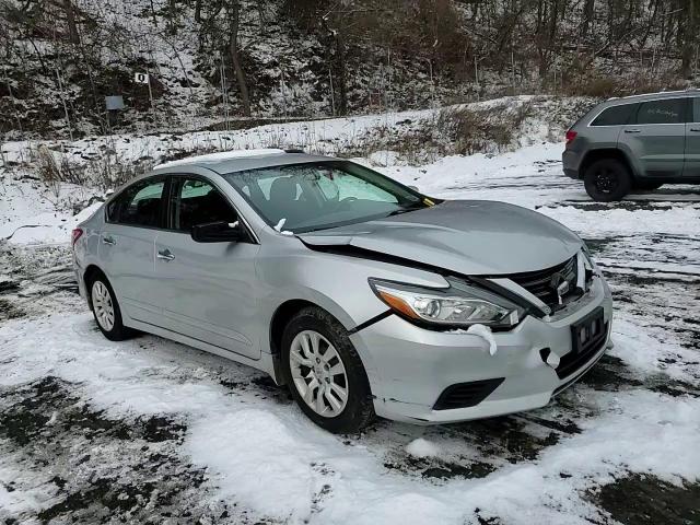 2016 Nissan Altima - Image 11