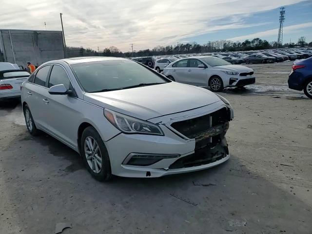 2015 Hyundai Sonata - Image 11