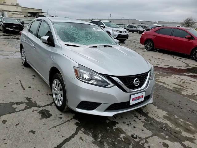 2019 Nissan Sentra - Image 11