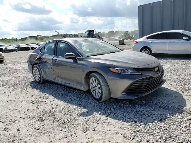 2018 Toyota Camry - Image 11
