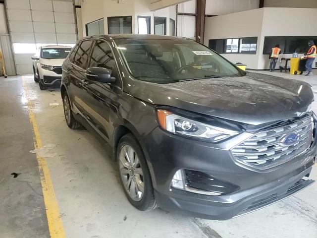 2019 Ford Edge - Image 12