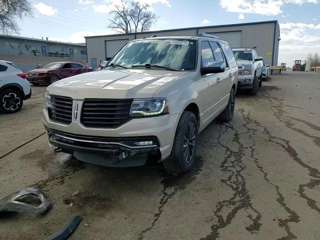 2017 Lincoln Navigator - Image 14