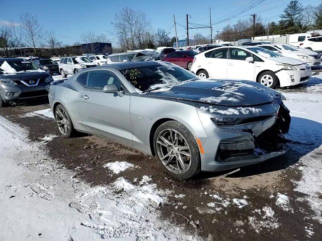 2023 Chevrolet Camaro - Image 11