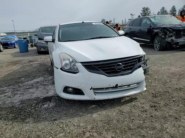 2010 Nissan Altima - Image 11