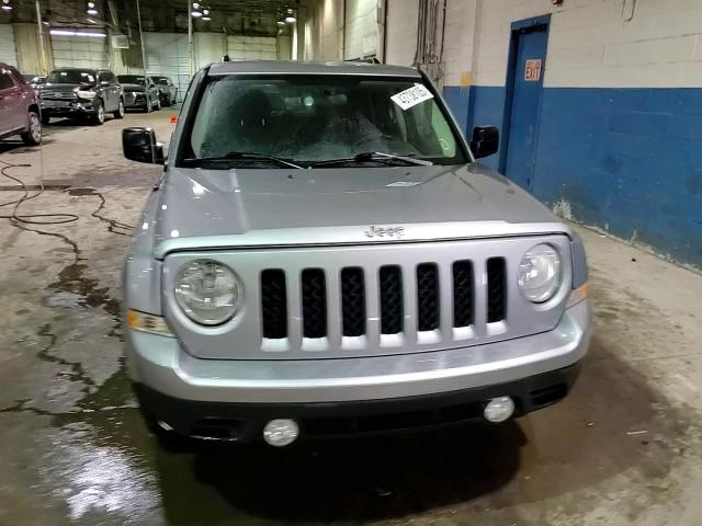 2014 Jeep Liberty (Patriot) - Image 14