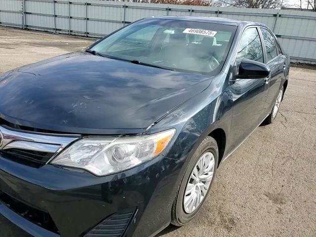 2014 Toyota Camry - Image 11