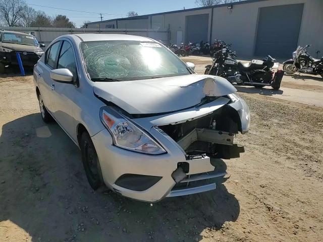 2018 Nissan Versa - Image 10