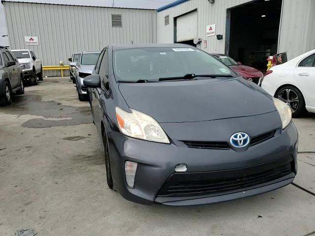 2015 Toyota Prius - Image 13