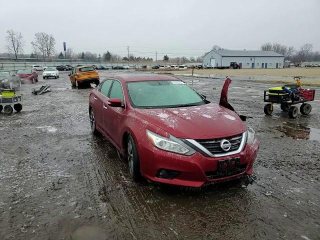 2016 Nissan Altima - Image 11