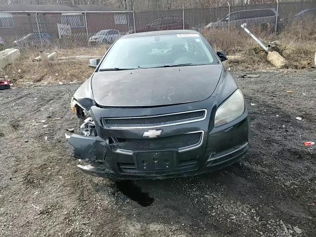 2009 Chevrolet Malibu - Image 11
