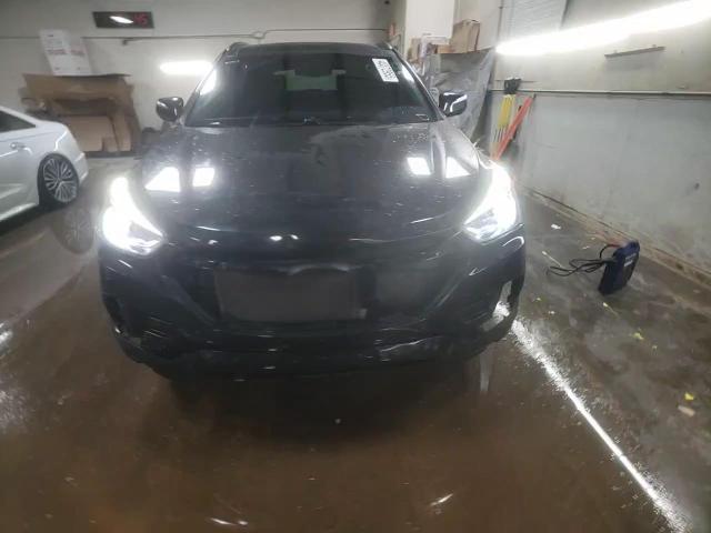 2017 Hyundai Santa Fe - Image 14